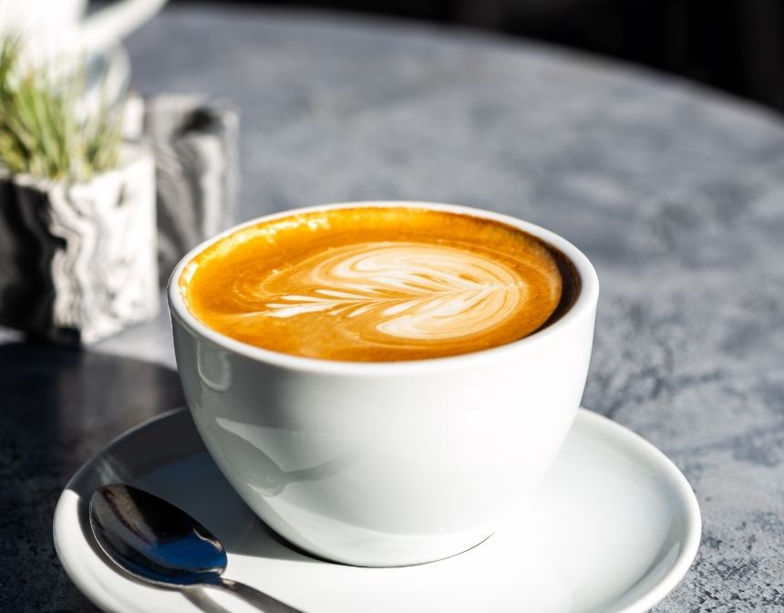 FLAT WHITE